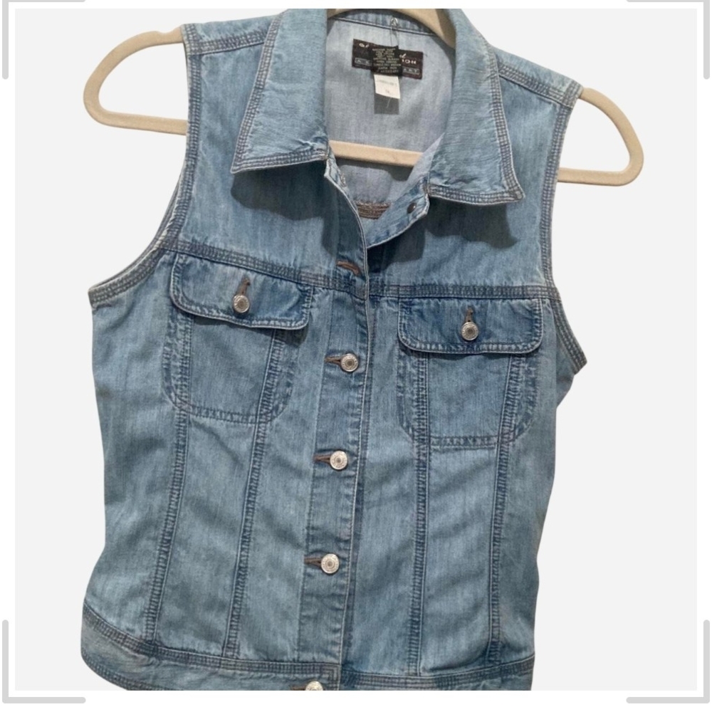 Pre-owned GAP Light Blue Denim Vest - Picture 3 of 7